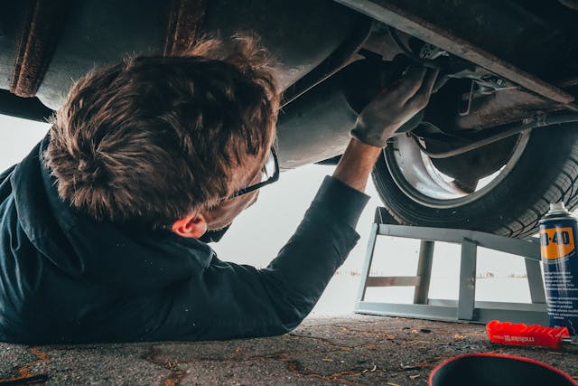 Guide to Recruiting Mechanics: Discovering Technical Talent